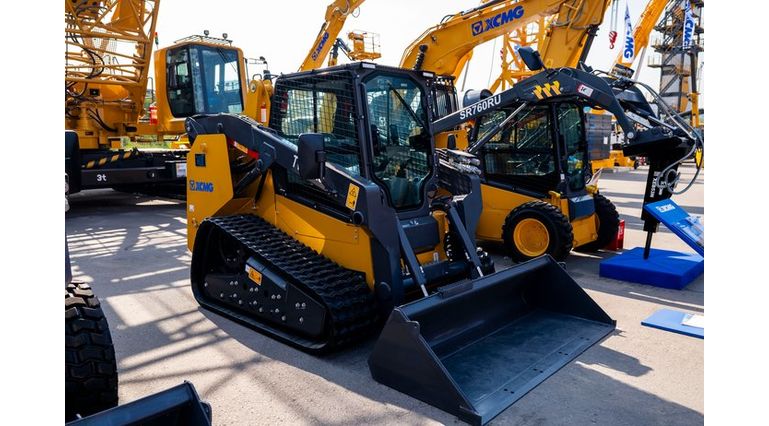 Мини-погрузчик XCMG TV770RU